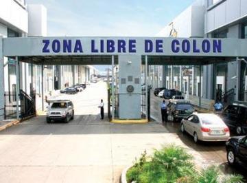 Bodega-Galpón-Depósito · 11000m² · Zona Libre, Cocosolito, Vendo Galeras