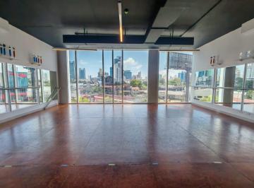 Oficina comercial · 94m² · 3 Estacionamientos · Alquiler Oficina o Local en The Tower 50 San Francisco Cp
