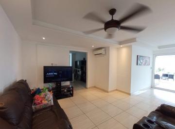 Casa de 3 habitaciones, San Miguelito · Casa en Brisas del Golf Augusta en Venta