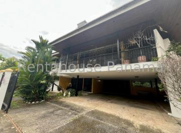 Casa de 4 habitaciones, Panamá · Se Vende Casa en El Carmen Zc