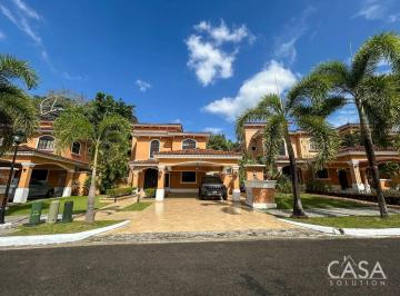 Casa de 3 habitaciones, Panamá · Amplia Casa de 3 Recámaras en Venta en Una Comunidad Cerrada en Clayton