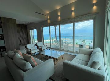 Apartamento · 290m² · 4 Recámaras · 2 Estacionamientos · Apartamento Full Amoblado en Venta en Playa Escondida, Colón