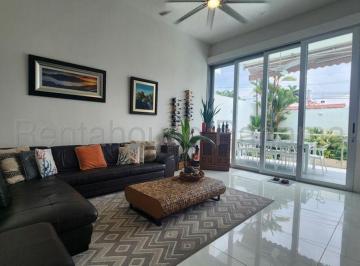 Casa de 4 habitaciones, Panamá · Venta de Casa en Altos del Golf