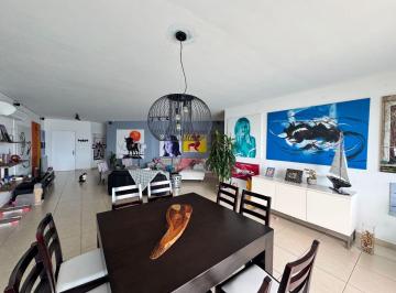 Apartamento de 3 habitaciones, Panamá · Ganga en Punta Pacífica