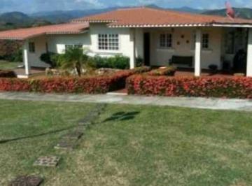 Casa · 135m² · 2 Recámaras · 1 Estacionamientos · Alquilo Casa Amoblada en Chame Las Lajas 2r Villas La Montañesa