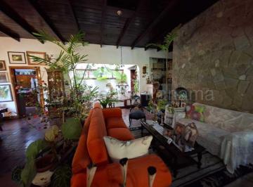 Casa de 6 habitaciones, Panamá · Casa en Venta en Los Angeles. 27 - 410.