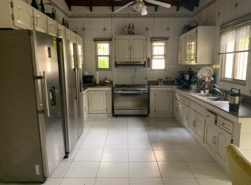 Casa de 3 habitaciones, Panamá · Venta en Betania Casa en La Alameda Casa