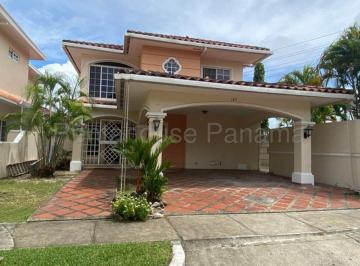 Casa de 3 habitaciones, Panamá · Casa en Venta en Costa Sur