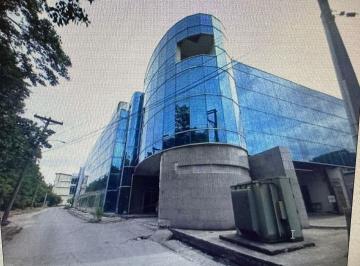 Local comercial · 311m² · 2 Estacionamientos · Colón, Zona Libre, Se Vende Local 311.19 m²