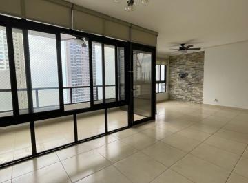 Apartamento · 202m² · 3 Recámaras · 2 Estacionamientos · Alquiler de Apartamento en Parque del Mar