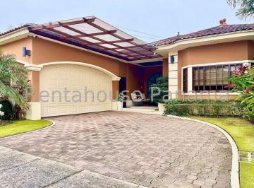 Casa de 3 habitaciones, Panamá · Casa de 600 m² con 3 Recámaras en Venta en Costa Sur
