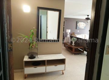 Apartamento de 2 habitaciones, Panamá · Venta de Apartamento en PH Fiesta, Obarrio