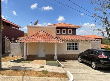 Casa de 3 habitaciones, Arraiján · Venta de Casa en Hilltop, Arraijan. Abs