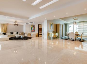 Apartamento · 525m² · 4 Recámaras · 3 Estacionamientos · Venta de Apartamento PH Venetian Tower, Punta Pacifica