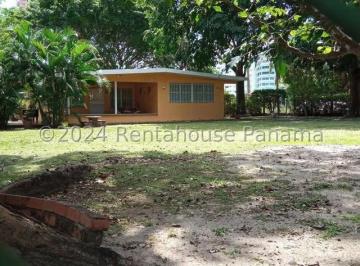 Casa de 3 habitaciones, Coronado · Venta de Casa en Coronado