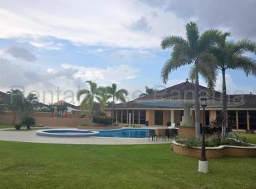 Casa de 2 habitaciones, Panamá · Venta de Casa en Costa Sur