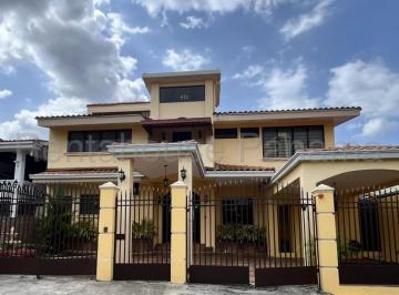 Casa de 4 habitaciones, Panamá · Se Vende Casa en Pueblo Nuevo Dpa27 - 1097