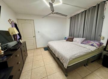 Casa de 3 habitaciones, Panamá · : Venta de Excelente Propiedad en Brisas del Golf - Norte - Ciudad de Panamá