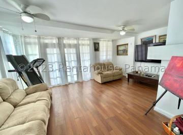 Casa de 5 habitaciones, Panamá · Vendo Casa en Hato Pintado