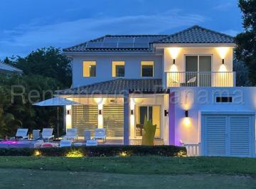Casa de 3 habitaciones, Penonomé · Vendo Casa en Cocle