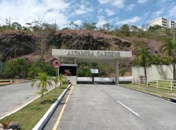 Apartamento · 80m² · 2 Recámaras · 2 Estacionamientos · Alquiler Apartamento PH Altamira Gardens Lb