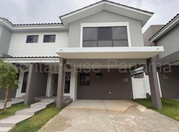 Casa de 3 habitaciones, Panamá · Casa en Venta en Paseo del Norte