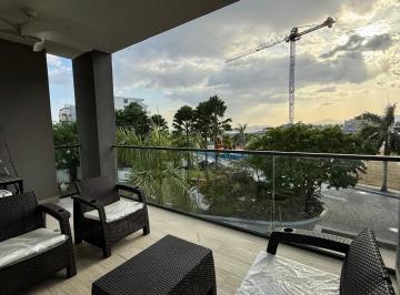 Apartamento · 141m² · 2 Recámaras · 2 Estacionamientos · Ocean Reef, Vendo Apartamento Amoblado 141 m², 2 Recámaras