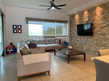 Casa de 3 habitaciones, Panamá · Venta Casa Altos de Panamá