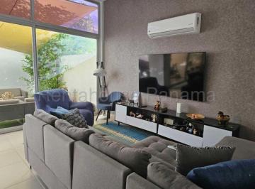 Casa de 3 habitaciones, Panamá · Venta de Casa en Costa Sur