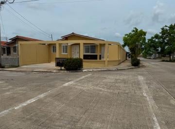 Casa de 3 habitaciones, Panamá · Vende Casa en Urb. Santa Sofia - Cabra - Pacora