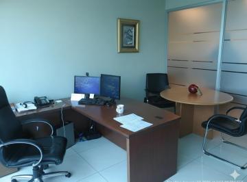 Oficina comercial · 186m² · 1 Recámara · 3 Estacionamientos · Venta de Oficina de 186 m en Ocen Business