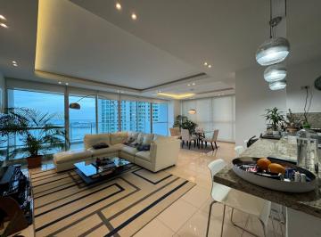 Apartamento · 204m² · 2 Recámaras · 2 Estacionamientos · Oceanaire, Apartamento Full Amoblado en Alquiler en Punta Pacífica