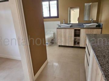 Casa de 4 habitaciones, Panamá · Venta Casa de 365 m² en La Alameda Amd