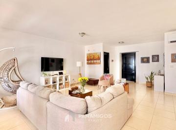 Apartamento · 202m² · 3 Recámaras · 2 Estacionamientos · Apartamento en Venta en PH Parque del Mar - Costa del Este