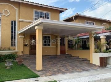 Casa de 4 habitaciones, Panamá · Venta de Casa en Condado del Rey 27lbr590