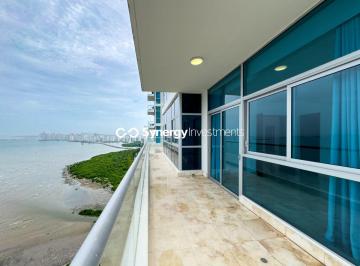Apartamento de 3 habitaciones, Panamá · Apartamento en Venta en Costa del Este en Primera Linea