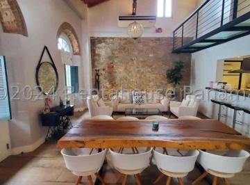 Casa de 3 habitaciones, Panamá · Vendo Casa de 261 m² en Casco Antiguo 27 - 1078gg