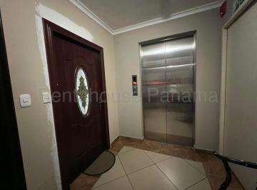 Apartamento de 3 habitaciones, Panamá · Venta de Apartamento en Obarrio