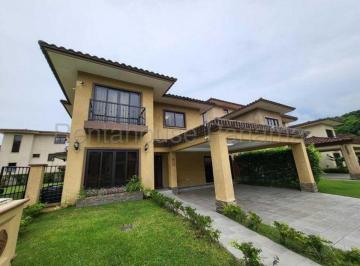 Casa de 5 habitaciones, Panamá · Casa en Alquiler en Clayton Jack Ssm