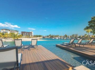 Apartamento de 3 habitaciones, Antón · Condominios con Vista Al Mar en Venta en Marina Village Torre 700 - Rio Hato