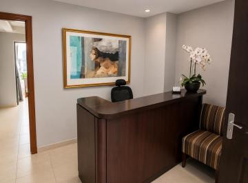 Oficina comercial · 207m² · 6 Recámaras · Alquiler de Oficina en PH Omega, Obarrio
