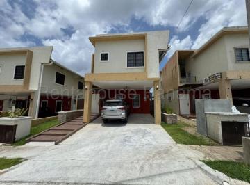 Casa de 3 habitaciones, Panamá · Venta Casa Las Cumbres