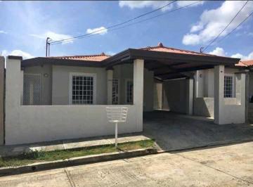 Casa · 107m² · 3 Recámaras · 2 Estacionamientos · Vendo Casa en La Chorrera Isla de Montelimar