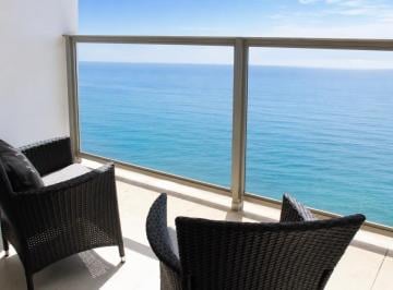Apartamento · 125m² · 1 Recámara · 1 Estacionamientos · Av Balboa, Yoo V/mar Amoblado a Solo $1999