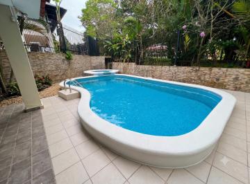 Casa de 5 habitaciones, Panamá · Casa de Lujo en Albrook con Piscina Privada y Parque Posterior | 763 m² con 5 Recámara