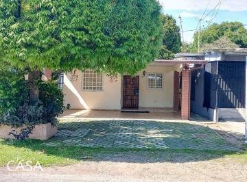Casa de 3 habitaciones, David · Casa de 3 Dorm. en Doleguita, David, Chiriquí, con un Acogedor Espacio Exterior