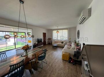 Casa de 3 habitaciones, Arraiján · Amplia Casa en Venta en Panamá Pacifico