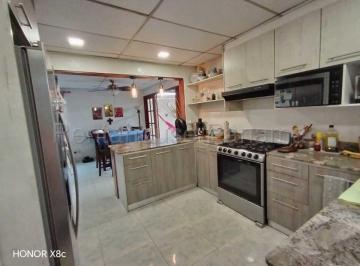 Casa de 3 habitaciones, Panamá · Venta de Casa en Reparto Nuevo Panama La Fontana 235 m