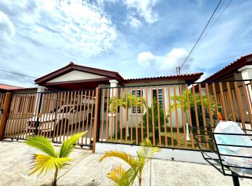 Casa de 3 habitaciones, La Chorrera · Versalles Oeste III Costa Verde
