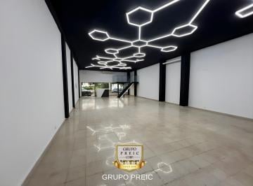 Local comercial · 200m² · 6 Estacionamientos · Local Comercial en Alquiler Bella Vista Cc